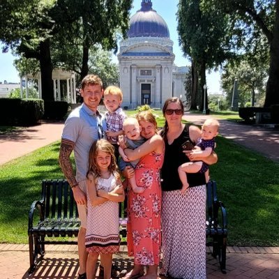 homefrontwith5's profile picture. Faith, family, chaos ✝️ | Mom of 5 | Wife to a deployed soldier | Eastern, KY | Catch our adventures on YouTube: Home Front With Five