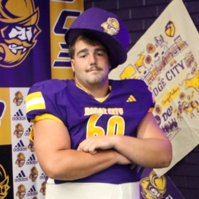 D1 Bounceback @goconqsfb 🎓December 2025 Grad | 6’2 290