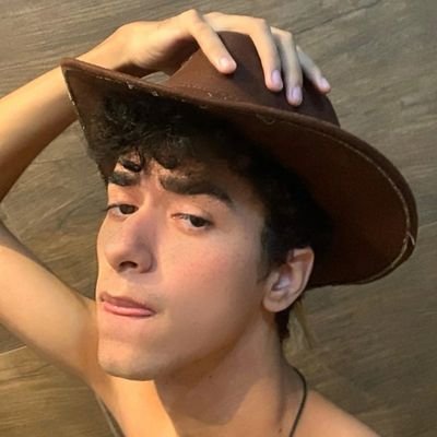 edvvitor's profile picture. 