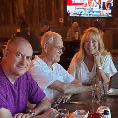 ISkiing60321's profile picture. 