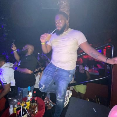 Running the town 🏃🏾♂️🏃🏾♂️🏃🏾♂️. Wish I could make a 100 mill and just call it a day 🤷🏾♂️