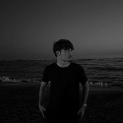 Alessio0908's profile picture. ✋🏻😝🤚🏻 🇷🇴  21 GM 800LP Adc 
https://t.co/oXx9JXSA6j