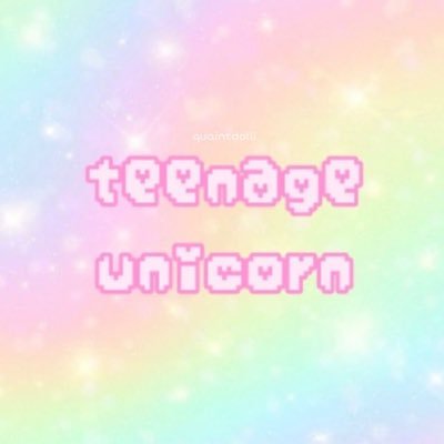 Attention seeking emo bitch who loves being degraded/loved on by creepy older men~ ✨😵💫