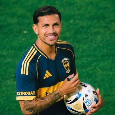 santi_sapia's profile picture. 