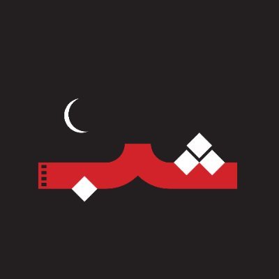جایی که سینما فقط یک بهانهست برای پهن کردن سفره گفتوگو درباره ایران و مسائلش.
ما اینجا دور هم جمع میشیم تا قصههای ایران رو تعریف کنیم.