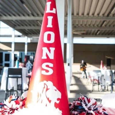 GFCS Head Girls Basketball Coach. Current & Former Teams Coached by Gene Topping🏀 Edu: FCC, MSU & APU Cap🎓 Teach PE at TCC & GFCS🏈