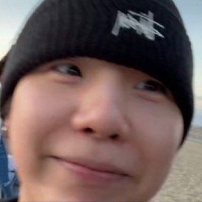I live so I can love BTS and BTS only (she/her) 💚🤍🖤🤍💜 {fan account}