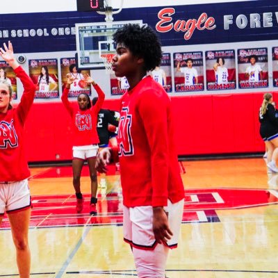 |✝️| 26’ Center | 6’2”| ONHS opokuahenejehsa@gmail.com