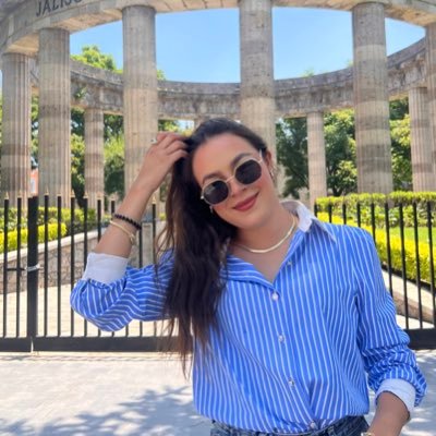 AlondraDuarte03's profile picture. 