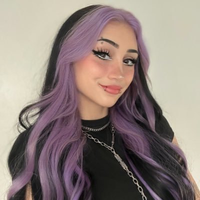 ✦ twitch partner ✦ gamer, raver, streamer ₊˚⊹♡ inquiries 💌: maaarleeeabiz@gmail.com
