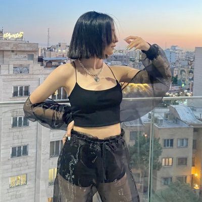 madamm_bovaryy's profile picture. تمام چیزهای خوب، وحشی و آزادند.