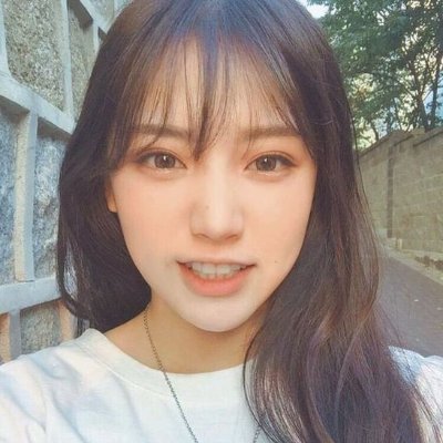 emily_jone82499's profile picture. 