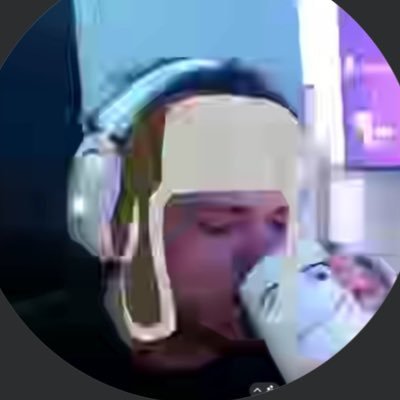 Diversepoww's profile picture. Editor/Compositor ig:diversepow