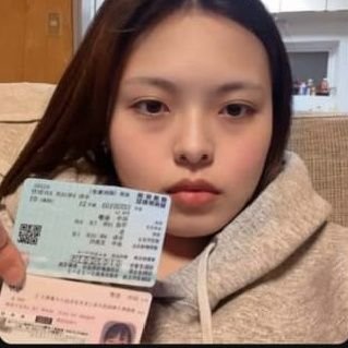 Saki17551462's profile picture. 財団にて小宮山の遺産管理を任せられていた者です。この度悲しいお知らせがあります。

誠に残念ながら、先日七月二十三日に小宮山利蔵は逝去されました。
本人の遺言に従って、最後の配布を行います。
これ以上の活動は認められていませんので本当に最後となります。
もし故人の遺志を汲む、または困窮している方があれば是非ご依頼下さい