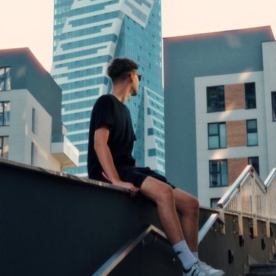 mvaatl's profile picture. 🇵🇱 🐶 🚙 👨🏼‍🤝‍👨🏻 🌴 📚 🇩🇪