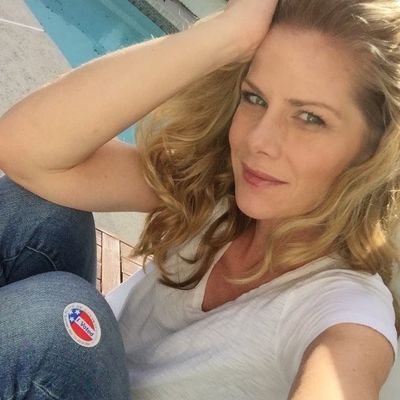 _IAmPoliticgirl's profile picture. Facts & Conspiracy| Non-(Pay)triot. The Internet won’t stop me from spreading the truth. #greatawakening