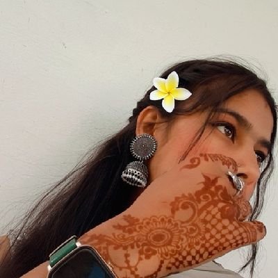 nisa_nani23589's profile picture. 