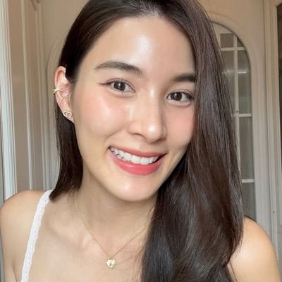 butterfllhy's profile picture. 