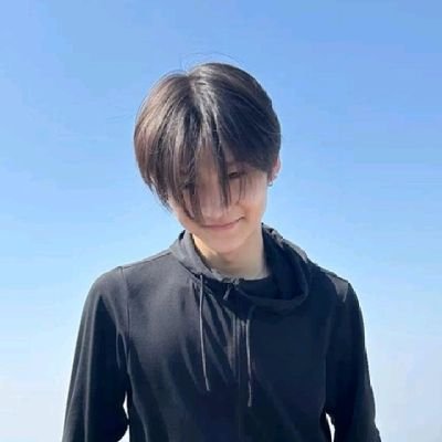 maaf gabisa milih bias, langganan naksir cowo cakep! @ALD1_official