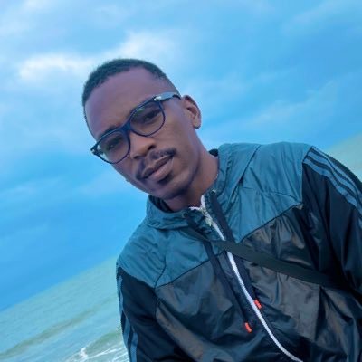 pour le fort rien n’est plus dangereux que la pitié...✍🏾🧠 🎓#INJS #Hala_Madrid🤍 #Coach_de_tennis🎾 https://t.co/7pYN5S4beQ🐊
