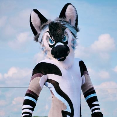 Mascot performer | Photographer | Themepark nut | Tight boi | Noodles🐶/Chives😸/Mochi😠 | 💖= @AceShepherd