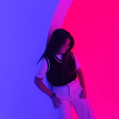 ssshadyskies's profile picture. I'll be your sky and be there amidst the sun and a pouring rain