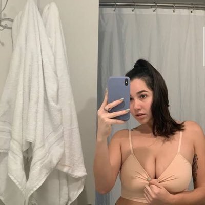 SandraNico729's profile picture. Looking for casual sex & discreet hook up🍑🥵