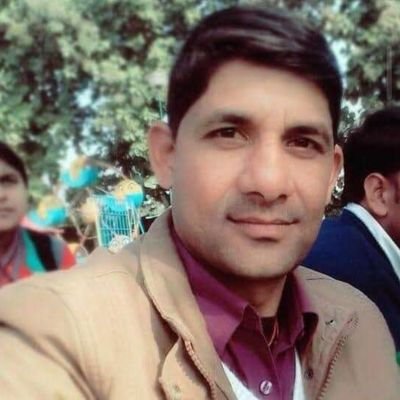 Mahendr32930009's profile picture. 