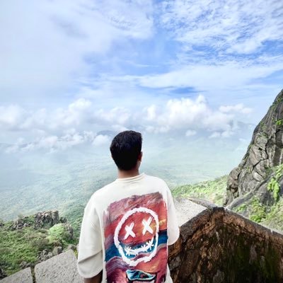 katiraujash's profile picture. 🩺 intern