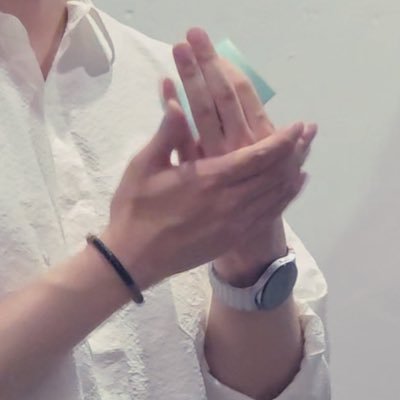 xyumx00_'s profile picture. 성인 | 좀 큰 혼잣말✨