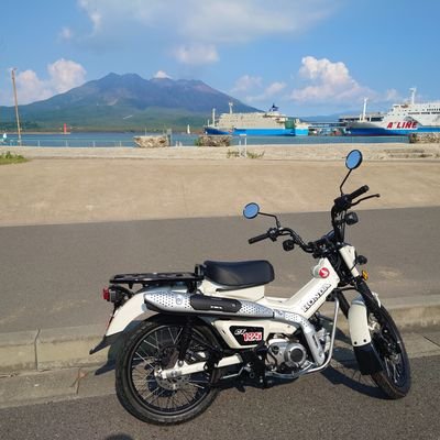 海沿いをゆっくり走るのが好き 無言フォローすみません💦 レブル250→CBR650R→レブル500→GB350→メルセデス・ベンツE220d→TREK Domane→CT125