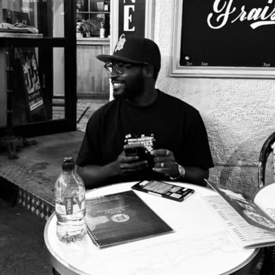 Software Engineer 👨🏿💻 | Chairman & Co-founder : Netgenius_Agency | Stoïcien