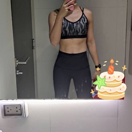 LADYBOY 👑🫅 | 199X 🎂 | T&B 🍑 | GYM 🏋️ | 65 KG/169 CM | SEX💦 | PrEP 💊 | UNDER 20 🚫 | FAT ❌ | COLOURFUL 🌈 |