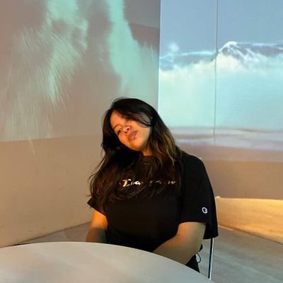 maeposts2's profile picture. a good mix of cry baby life & keeping myself distracted 🙃