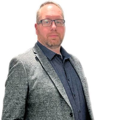 superted0709's profile picture. Well what do I put here 🤔 43, I’m single because I choose to be and looking at life from a different angle. Medium and spiritualist #bbwlover #curvy #bbw