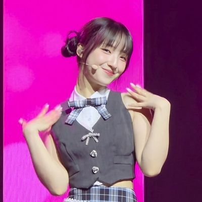 @unis_offcl Bang Yunha 🦊🐶 |
Bbangduz enjoyer |
Stream Swicy. 🍪🌶️