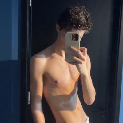jamshed_sha's profile picture. PASİFM .TERTEMİZİM REEL GÖRÜSEBİLİRİZ SINIRIM YOK HERŞEYE UYARIM GİZLİLİK VE SAYGI ÇOK ÖNEMLİ MESAJ AT❤️👅🍑❤️❤️‍🔥