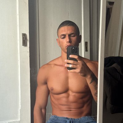 SpeakerSpace's profile picture. Don’t be shy👇🏽just click😋