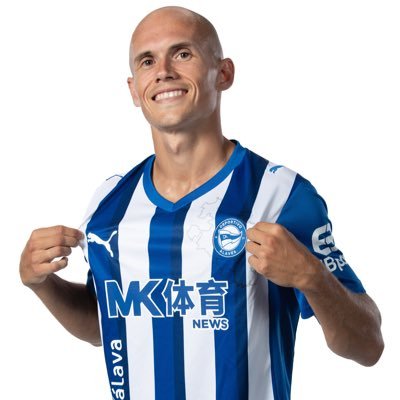 Jugador del @Alaves 🟦⬜ Antes en @RealSociedad y @CDMirandes ⚽ @adidasfootball 👟 PR & Sponsor: @IAmSport_es