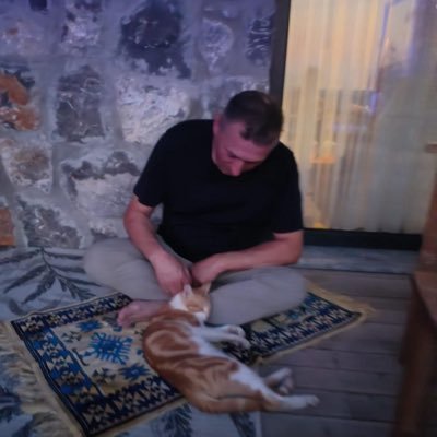 7.Dönem UID MKYK Üyesi .Genel Bşk Baş Danışmanı Tarihçi/SiyasetBilimci/Yazar Dünyanın neresinde olursa olsun.Ülkesinin emrinde bir vatan sevdalısı.