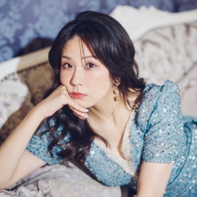歌手、作詞家 Mia REGINA(@MiaREGINA_info) /安藤紗々(@andosasa) /アニメ、音楽、企画、🥃、ミュージカル、エンタメ、パピヨンが好き。 STAR☆ANISアイカツ!神崎美月☽歌唱担当/2014-16ディアステ店長/@thepartysan
