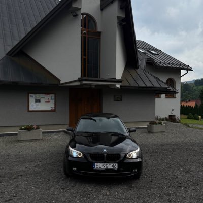 pashkov10's profile picture. 