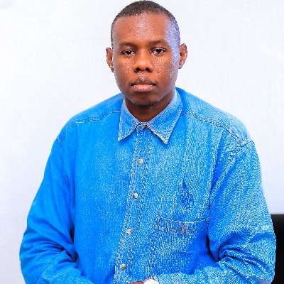 HR MANAGER, POET, AUTHOR, SOCIAL MEDIA MANAGER
DIGITAL AND ONLINE MANAGER