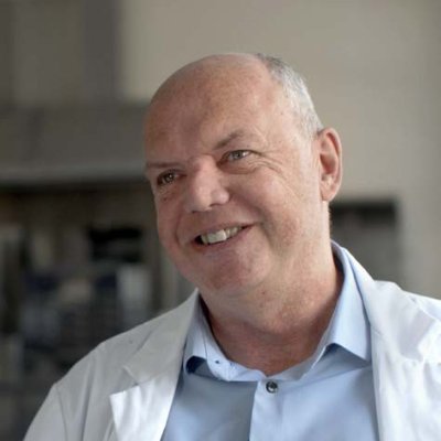 Food Microbiologist at the University of Guelph, Center for Public Health and Zoonoses, Past Prez OFPA, Sometimes on TV and radio.