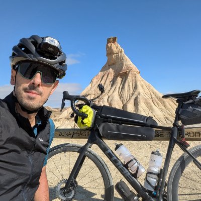 roavelo_'s profile picture. Développeur web - Cycliste / Vélotafeur