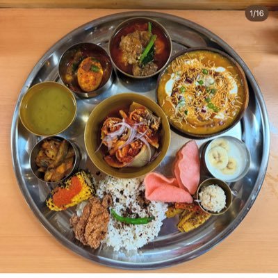 hungryeyekoiwa's profile picture. 🙏🏻 🇳🇵ナマステ 小岩でネパールの豊かな味わいを体験しませんか？✨ 看板メニューのモモから香り高いダルバートまで、すべての料理が伝統と味の物語を語ります。 忘れられない食のひとときを、ぜひ当店でお楽しみください！☮️💟 Hungry Eye, 小岩—ネパールと東京が出会う場所。