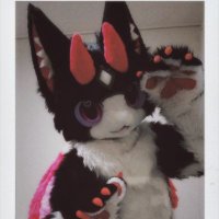 타피 (@kiki_icbs) 's Twitter Profile