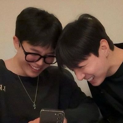 JPJJ1301's profile picture. 𝐵𝑇𝑆💜
𝐽𝐼𝐾𝑂𝑂𝐾𝐴💛💜
♡☆𝐺𝑂𝐿𝐷𝐸𝑁𝑀𝑈𝑆𝐸☆♡
♡☆𝑀𝑈𝑆𝐴𝐷𝑂𝑅𝐴𝐷𝐴☆♡