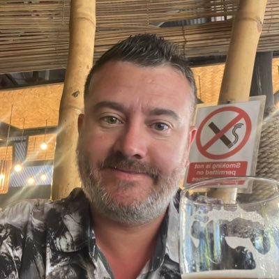 ChilternLlama's profile picture. Walsall lad & half-Guernseyman, living in a desert, trying to earn a crust.