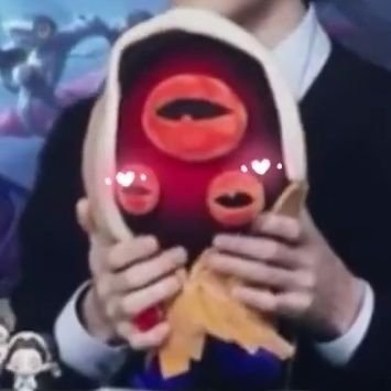 hello_manor's profile picture. 제5인격 장르계
보통 이상한 소리만 합니다.